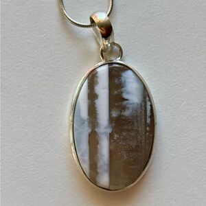 🤍 Owyhee Agate Sterling Silver Pendant Necklace – Desert Mist Pattern